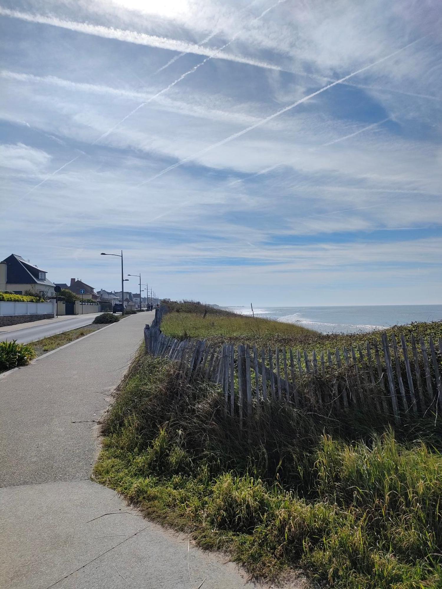 Les Terrasses Du Chateau Barneville-Carteret Bagian luar foto