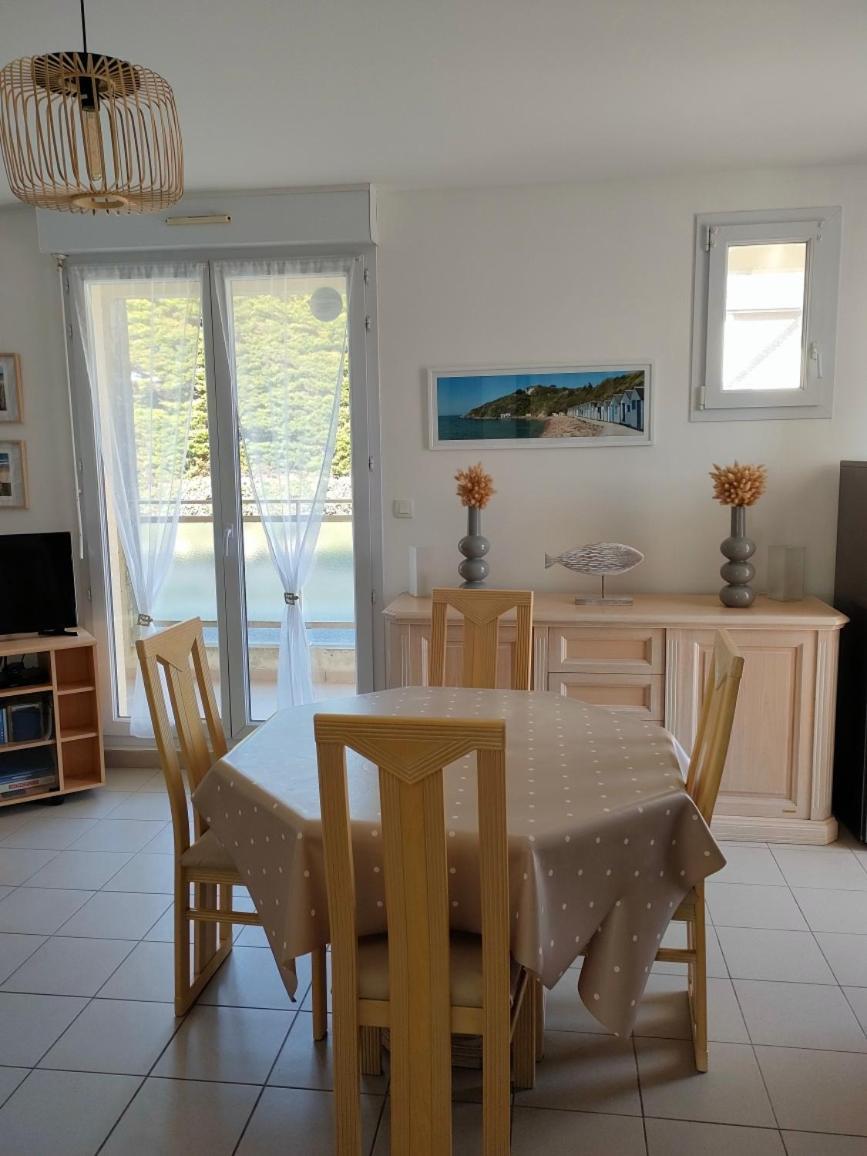 Les Terrasses Du Chateau Barneville-Carteret Bagian luar foto